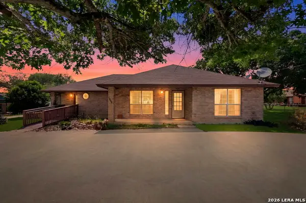 1969 Fm 1516 S, China Grove, TX 78263