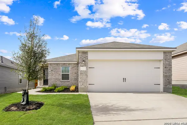 15239 Telfaire Meadow, Von Ormy, TX 78073