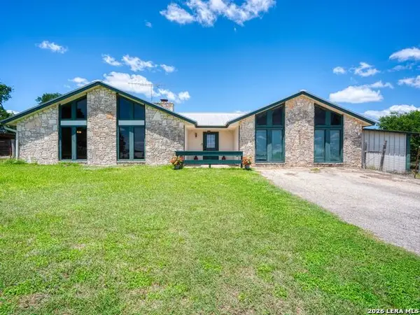 122 Steel Valley Dr, Boerne, TX 78006