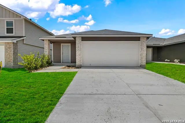 16039 Mahogany Way, Elmendorf, TX 78112 - #1