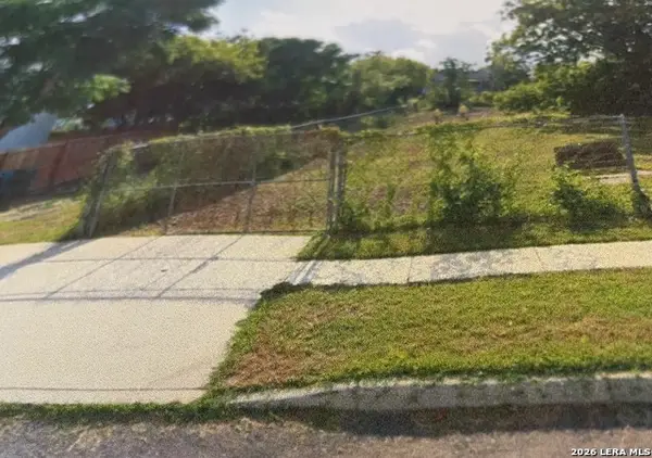 314 S Olive St, San Antonio, TX 78203