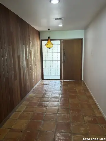10118 N Manton, San Antonio, TX 78213 - #2