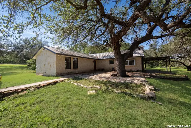 175 Quail Creek Dr., Lytle, TX 78052 - #1