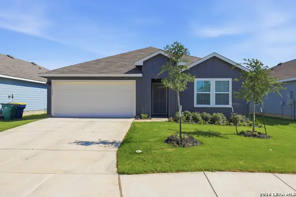 1004 Village, Seguin, TX 78155