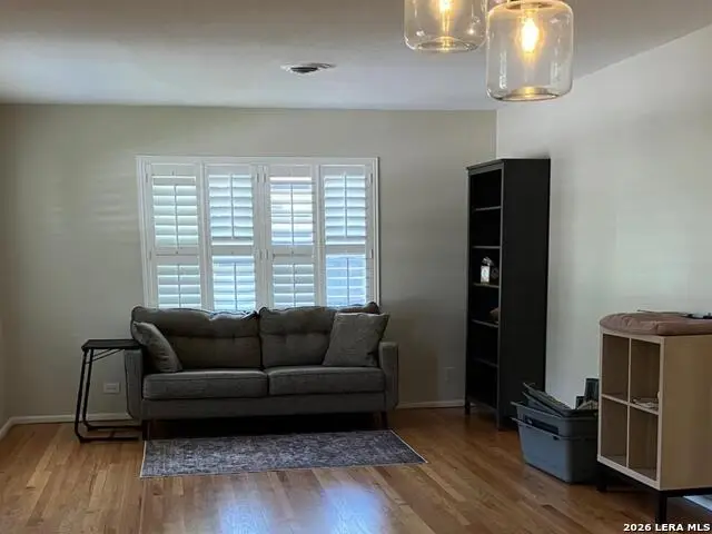 636 Rittiman Rd, Terrell Hills, TX 78209 - #2