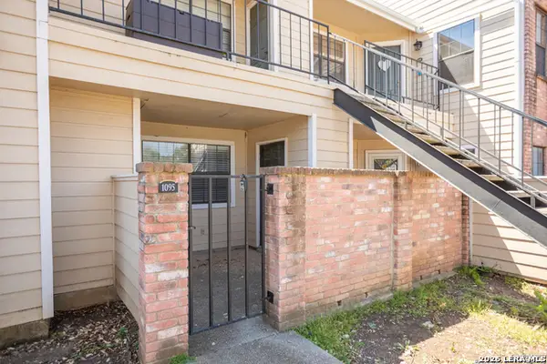 11610 Vance Jackson Rd #1095, San Antonio, TX 78230