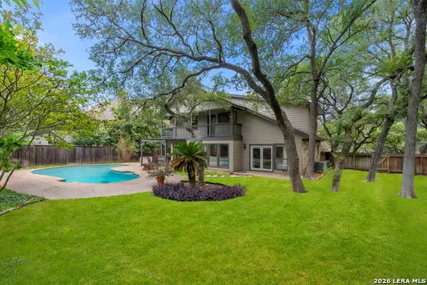 415 Woodway Forest Dr, San Antonio, TX 78216