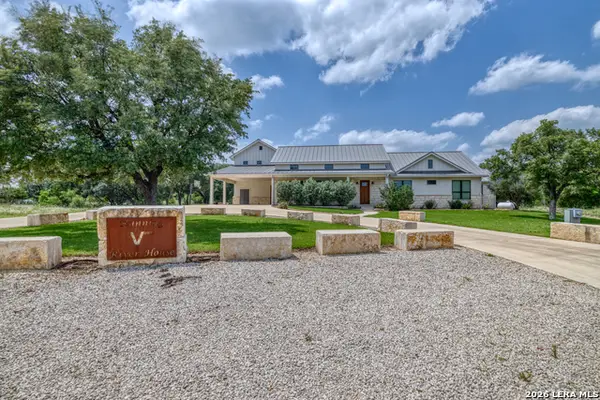 152 Tequila Sunrise, ConCan, TX 78838