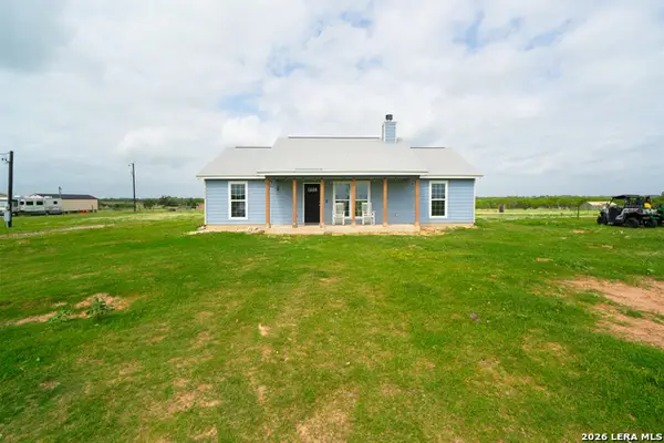 2948 Fm 1922, Floresville, TX 78114