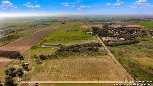 11014 County Road 584, La Coste, TX 78039 - #3