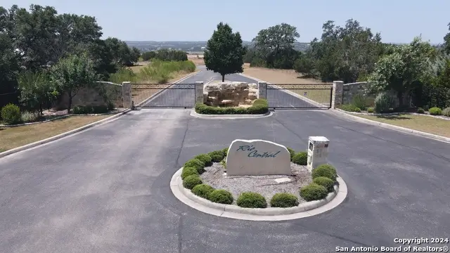 1235 Rio Central, Spring Branch, TX 78070 - #1