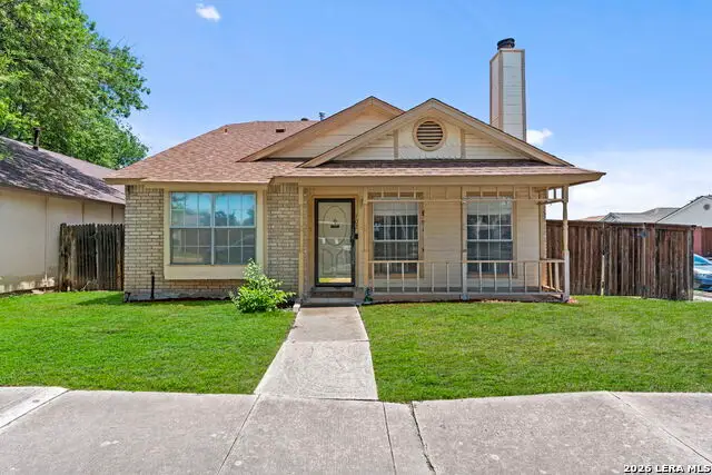 702 Garden Meadow Dr, Universal City, TX 78148 - #1