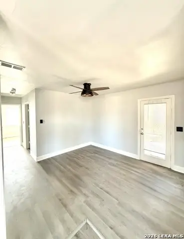 5846 Castle Lk, San Antonio, TX 78218 - #2