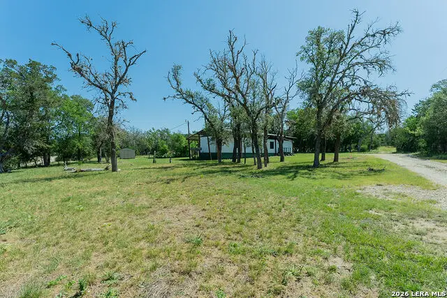 143 Waterman Ln, Pipe Creek, TX 78063 - #2