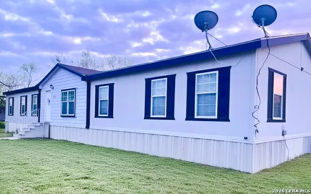 202 S 10th St, Christine, TX 78012 - #1