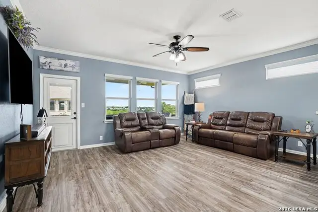 2906 Sawmill Ln, New Braunfels, TX 78130 - #3