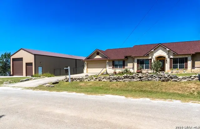 265 Firewheel Dr, Bandera, TX 78003 - #2