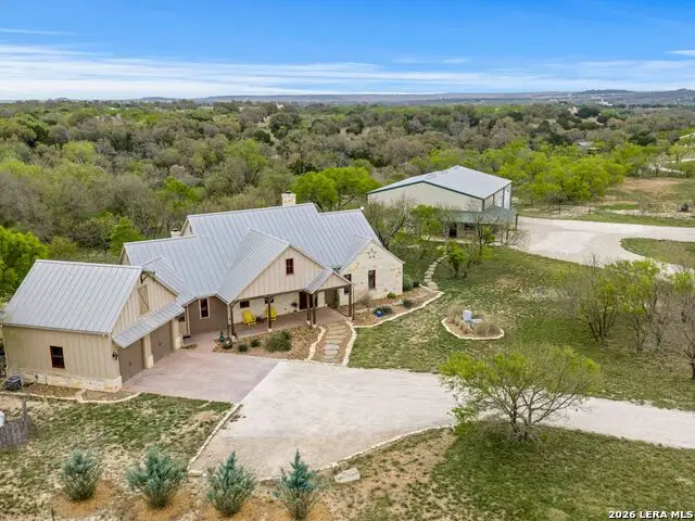 1503 Funf Kinder Rd, Fredericksburg, TX 78624 - #1