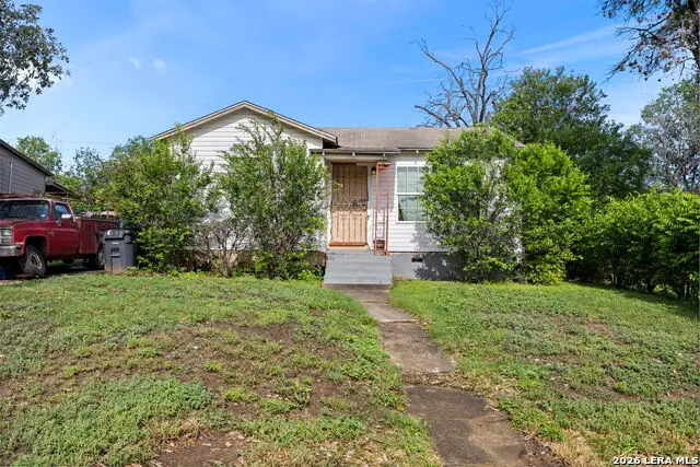 211 Robeson Ave, San Antonio, TX 78220 - #2