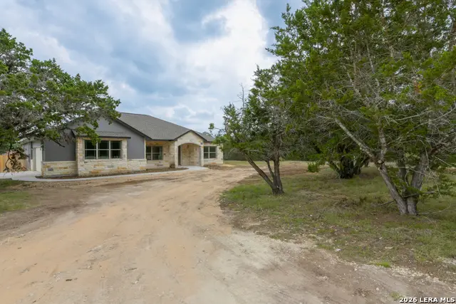 490 North Star Dr, Bandera, TX 78003 - #2
