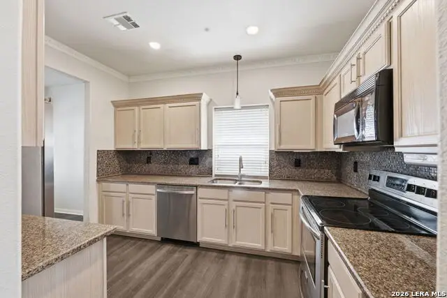 4 Dunthorte Ln, San Antonio, TX 78250 - #3