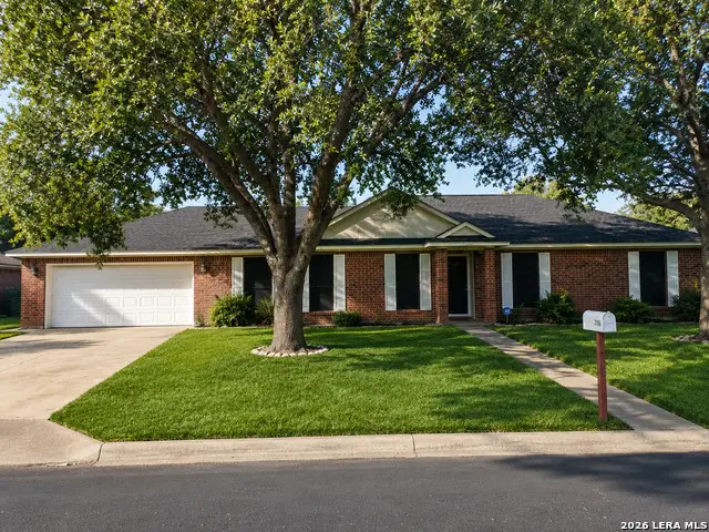106 Weese Ln, Pleasanton, TX 78064 - #1
