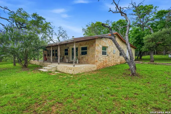 340 Rio Oak, Pipe Creek, TX 78063