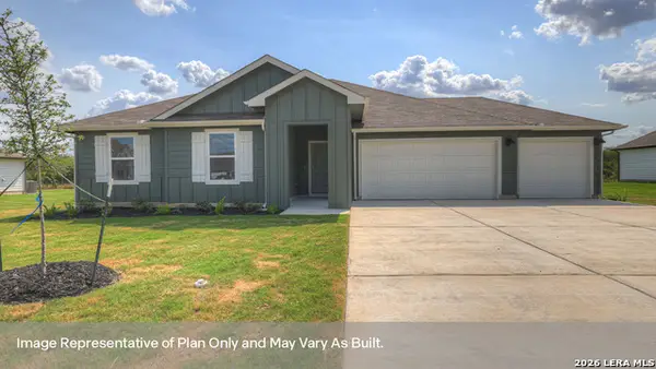 499 Kolbo Crossing Cove, Lockhart, TX 78644