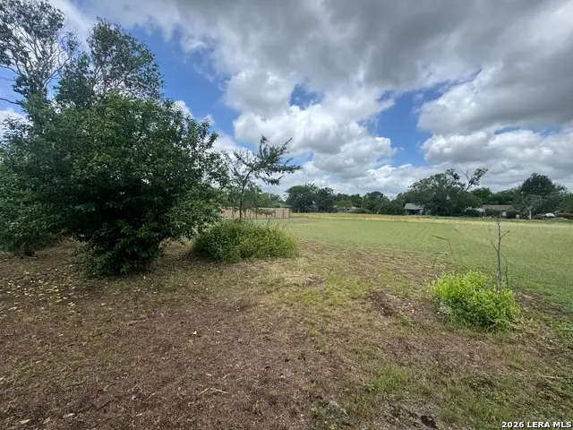 764 Johnson, Seguin, TX 78155 - #1