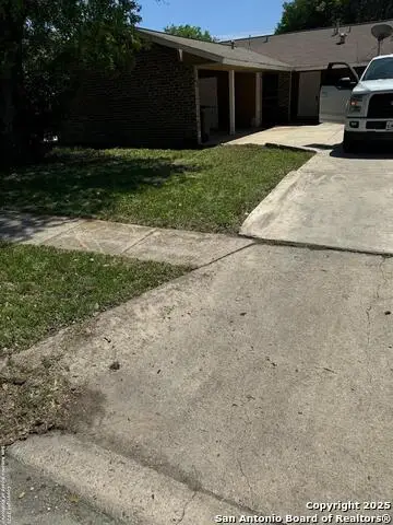 5734 Harefield, San Antonio, TX 78228 - #1