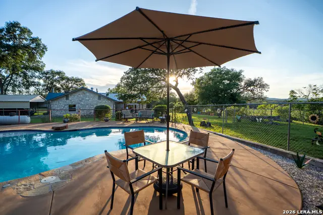 3273 Privilege Creek Rd, Pipe Creek, TX 78063 - #2