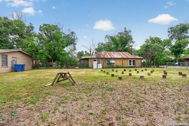 4319 San Luis St, San Antonio, TX 78237 - #3