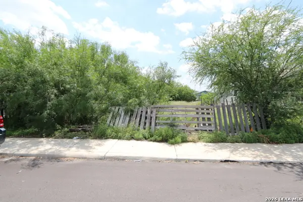 123 Surrels Ave, San Antonio, TX 78228