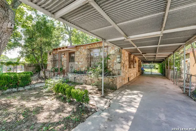411 School St, San Antonio, TX 78210 - #3