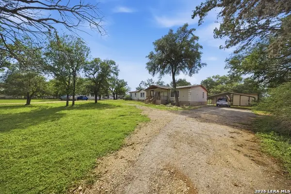 357 Dallas St, Bandera, TX 78003