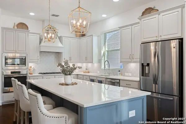 28827 Pfeiffers Gate, Fair Oaks Ranch, TX 78015