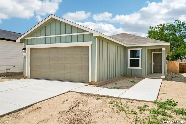 903 Bull Boat Ln, San Antonio, TX 78221 - #2