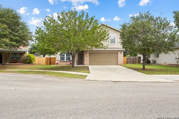 105 Hawks Meadows, Schertz, TX 78154
