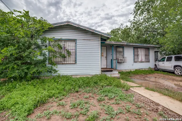 1915 Delfino St, San Antonio, TX 78237 - #2