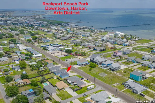 1011 S Church, Rockport, TX 78382 - #3