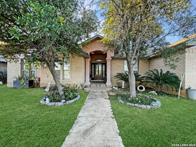 1103 Hidalgo St, Crystal City, TX 78839 - #2