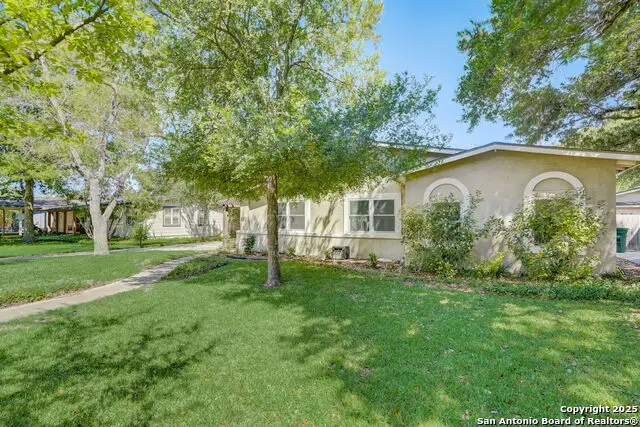 631 E Nottingham Dr, San Antonio, TX 78209 - #3