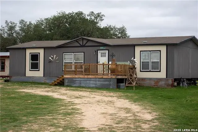 490 Hernandez Rd, Poteet, TX 78065 - #2
