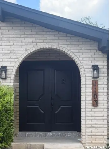 1103 Shadwell Dr, San Antonio, TX 78228 - #2