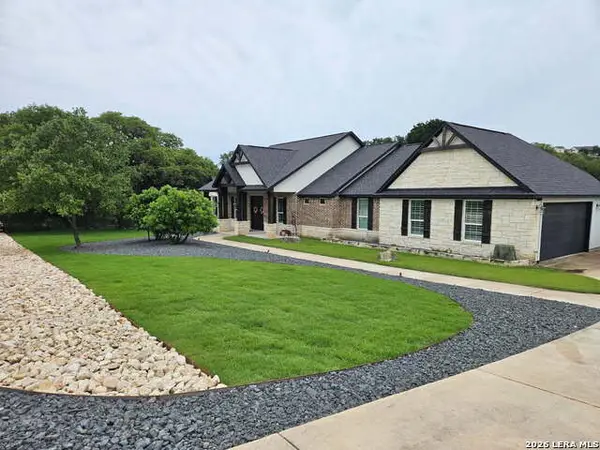1033 Mystic Shores Blvd, Spring Branch, TX 78070