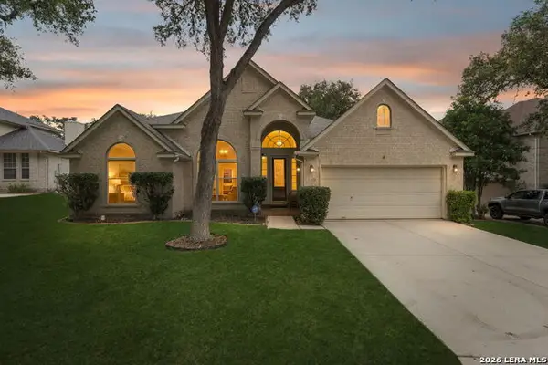 229 Oak Creek Dr, Cibolo, TX 78108