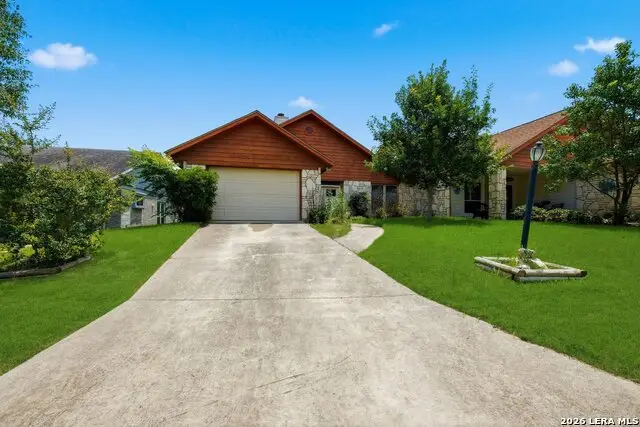 3813 Hunters Gln, Schertz, TX 78108 - #3