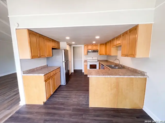 1154 S Ellison Dr, San Antonio, TX 78245 - #2