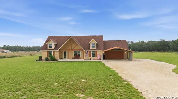 239 Colt Trl, Natalia, TX 78059
