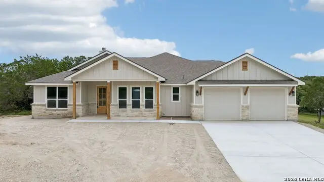 2045 Desiree St, Canyon Lake, TX 78133 - #2